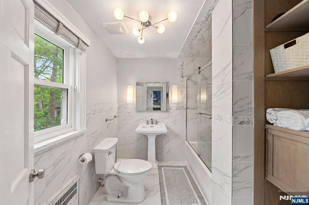 127 Westervelt Avenue — photo 34