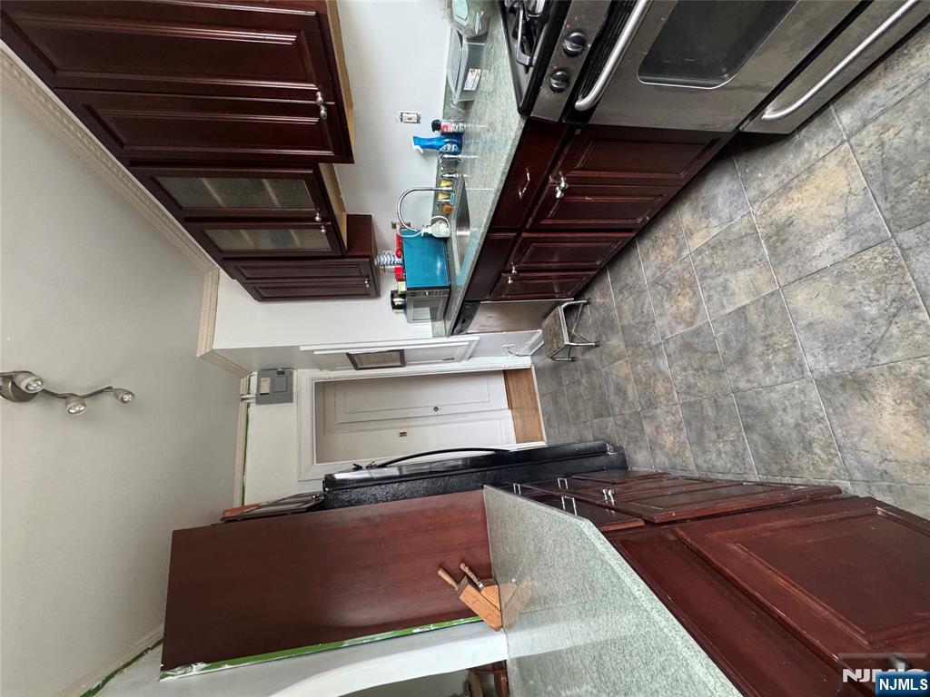 275 Engle Street #P4