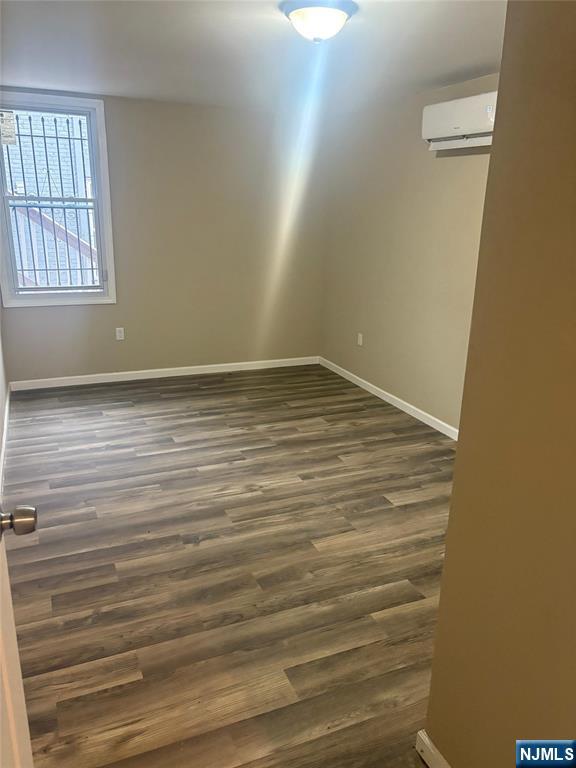172 Main Street 5 - Photo 4
