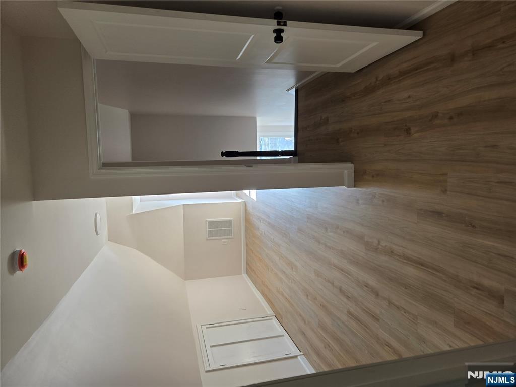 285 Palisade Avenue — photo 12