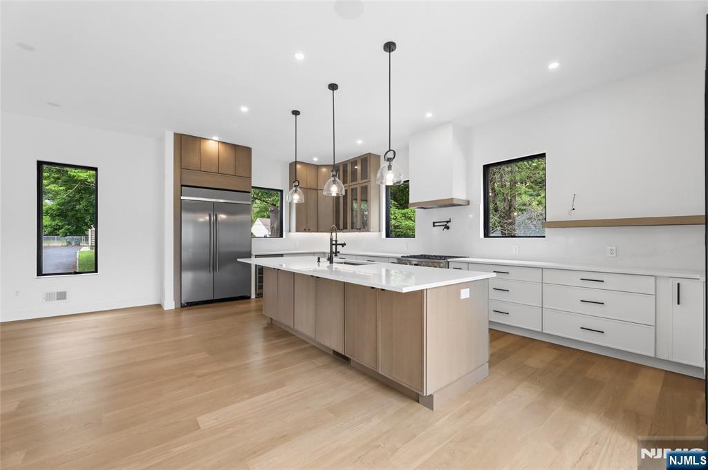 1 Bancroft Place — photo 14