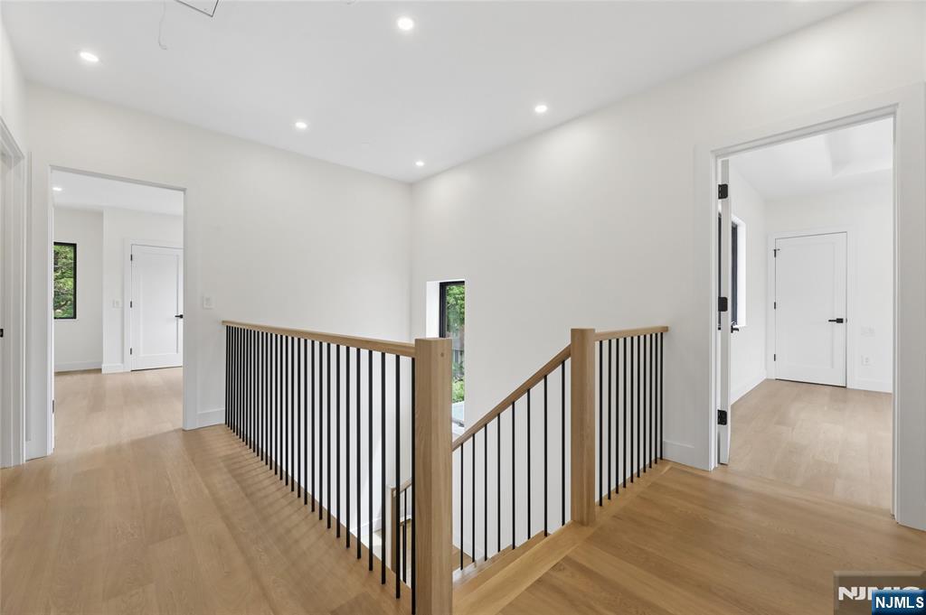 1 Bancroft Place — photo 22