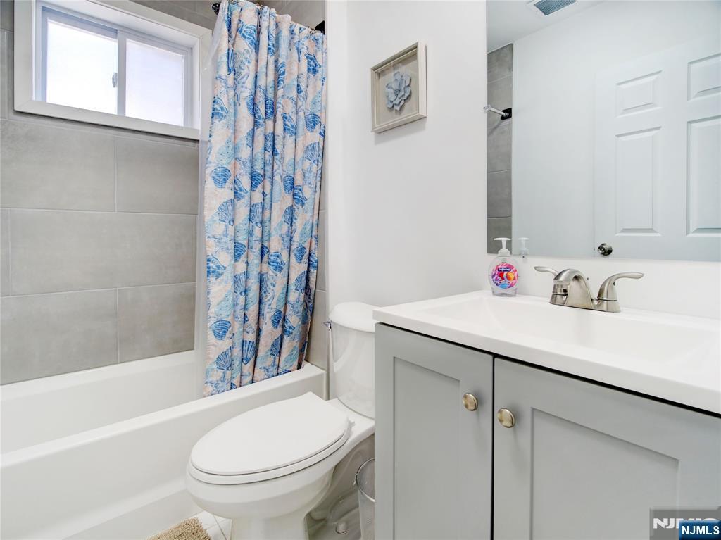 76 Amherst Street - Photo 5