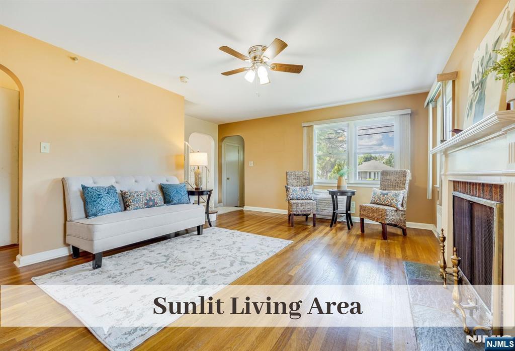 816 Summit Avenue, Hackensack, NJ 07601 Listing Photo  2