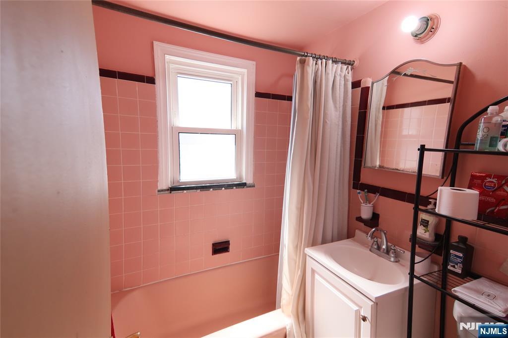 4 Sheridan Street — photo 15