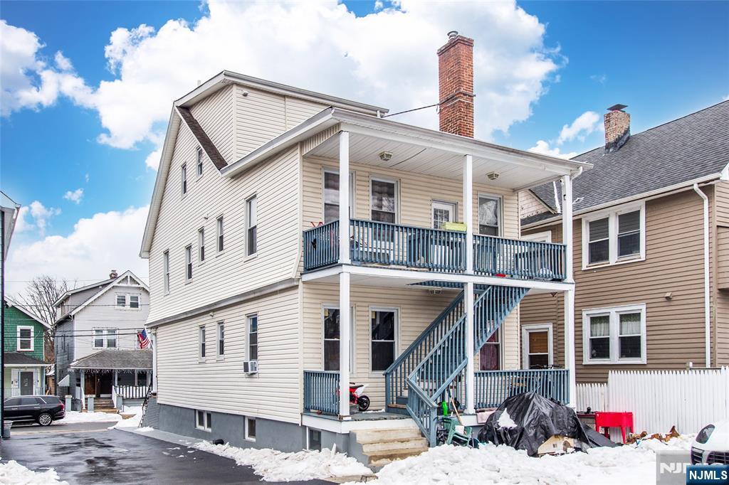 63 Mission Street - Photo 2