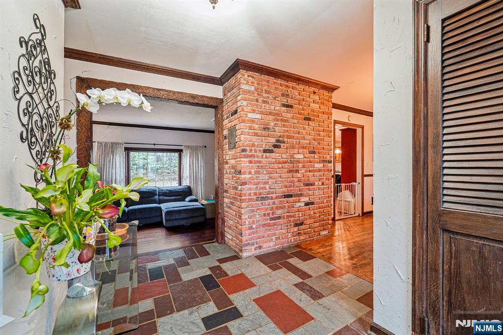 51 Catherine Street - Photo 4