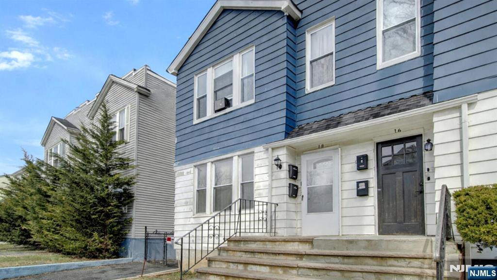 18 McKay Avenue - Photo 2