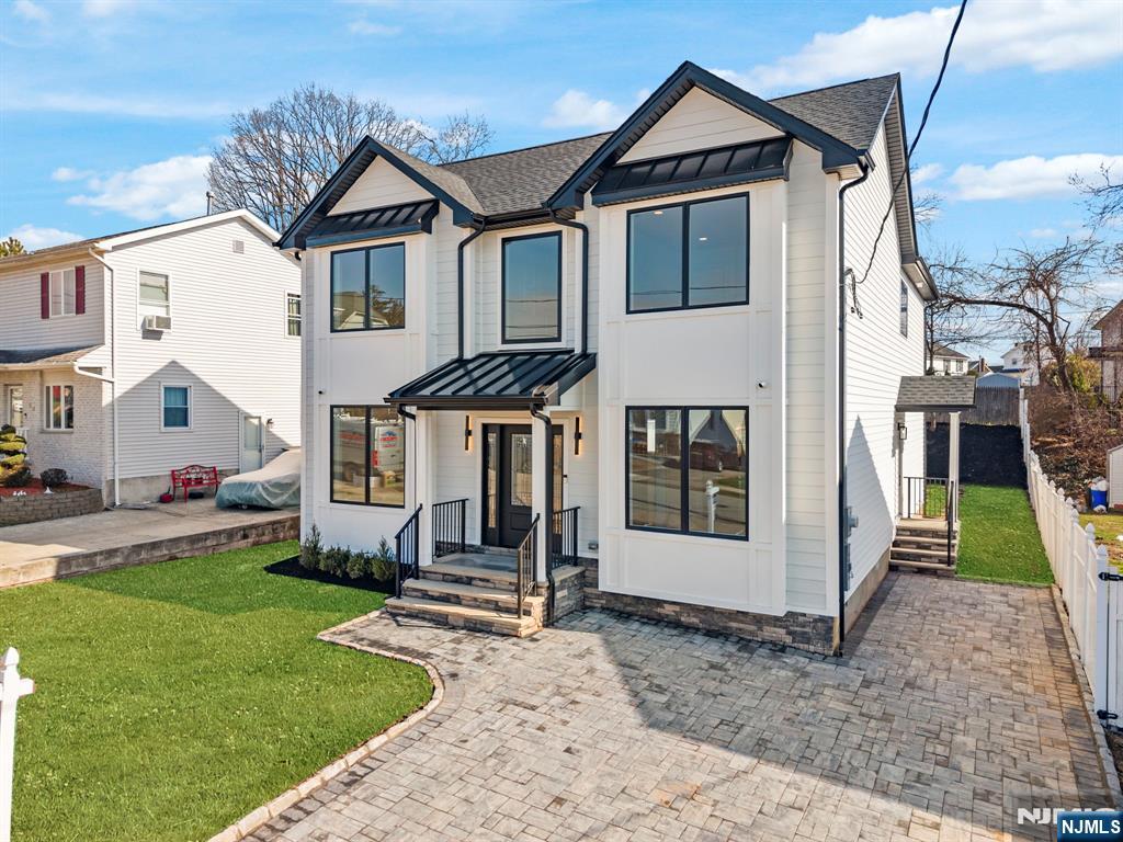 110 Platt Avenue - Photo 2