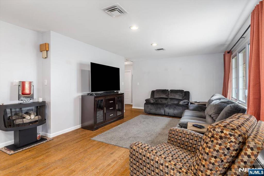 245 Barnert Avenue - Photo 5