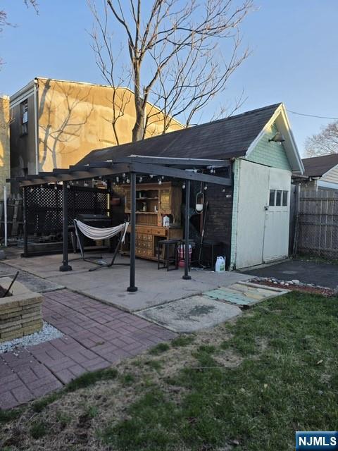 732 Essex Avenue - Photo 3