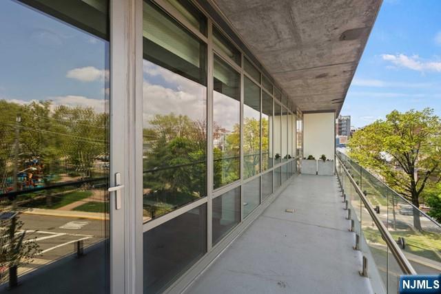320 Adolphus Avenue 404 - Photo 4