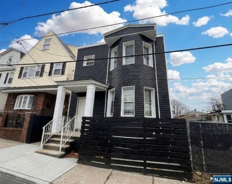 23 Hawkins Street, Newark, NJ, 07105