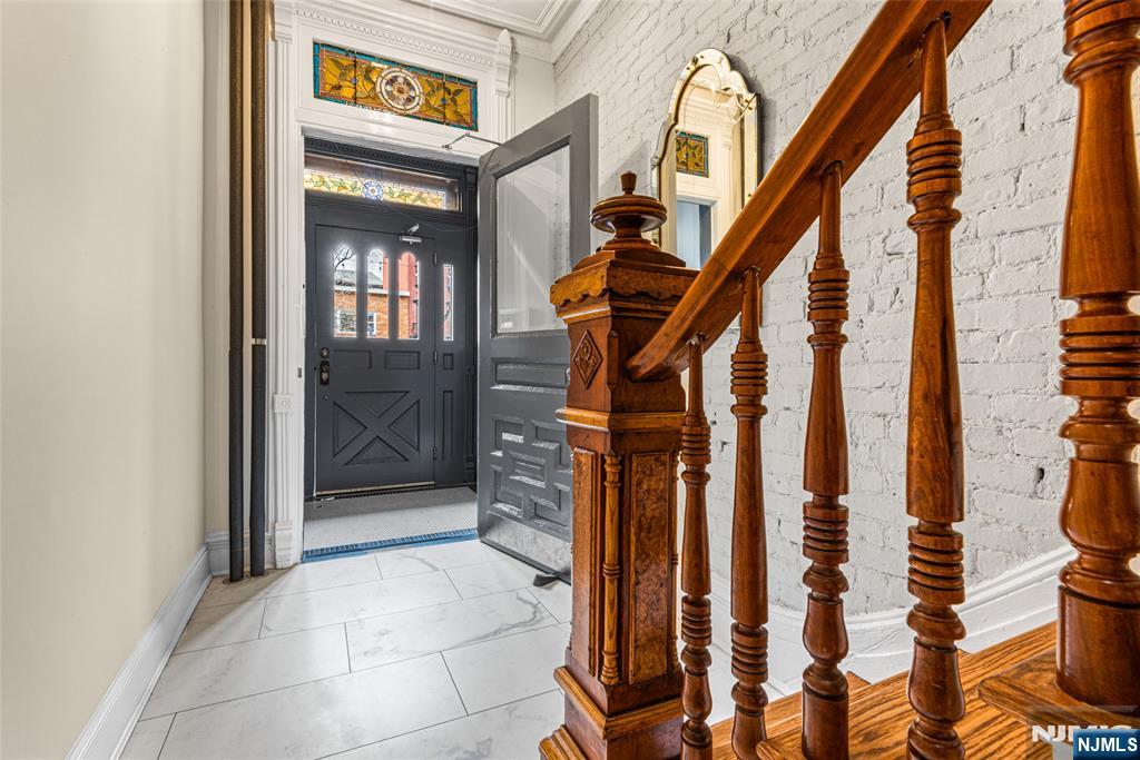 903 Washington Street - Photo 3