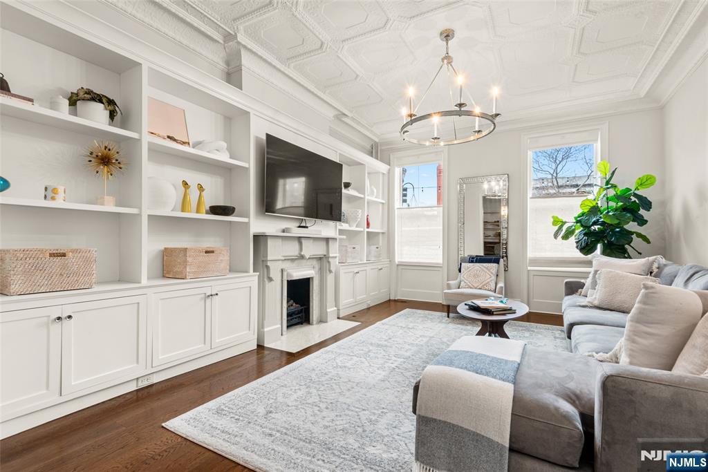 903 Washington Street - Photo 4