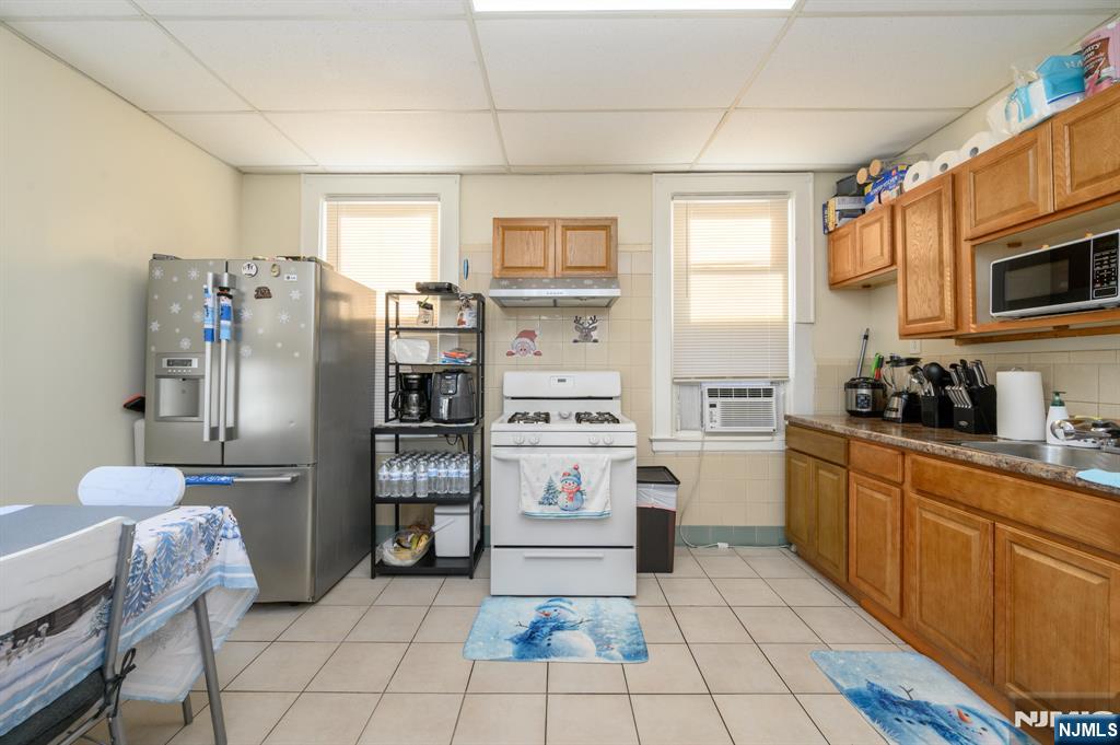 427-429 N 12th Street