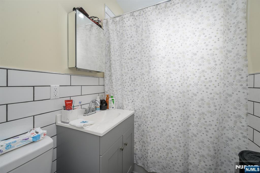 427-429 N 12th Street