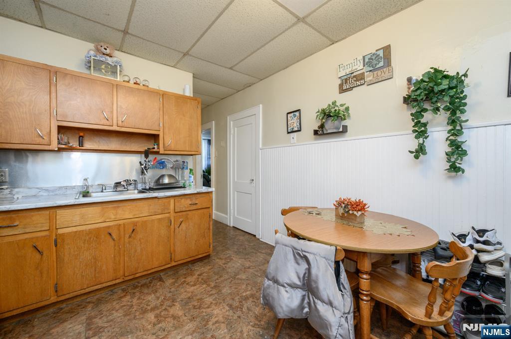 427-429 N 12th Street - Photo 4