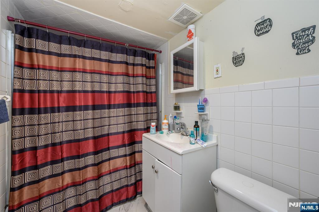 427-429 N 12th Street