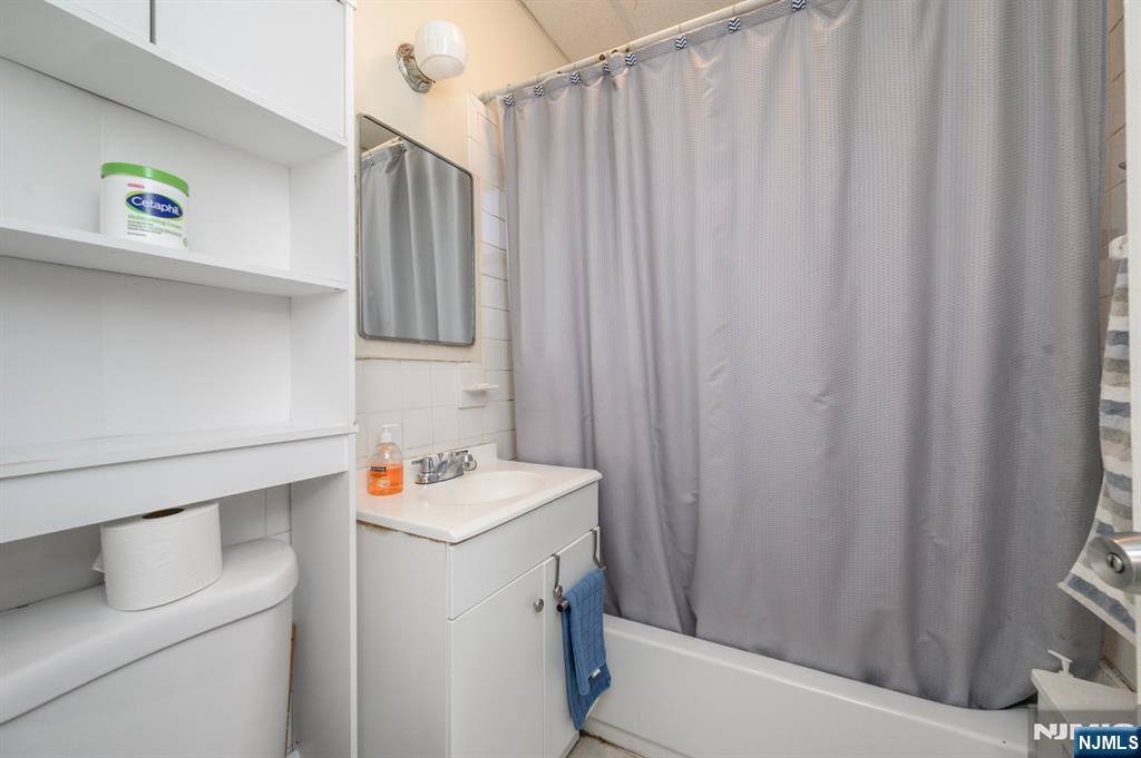 427-429 N 12th Street