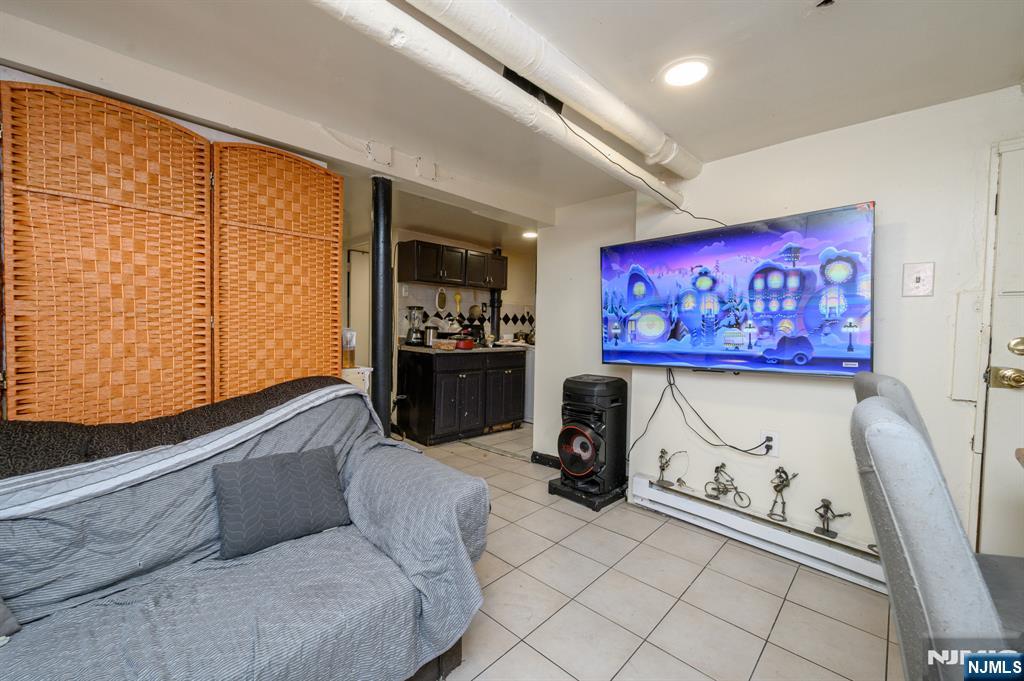 427-429 N 12th Street