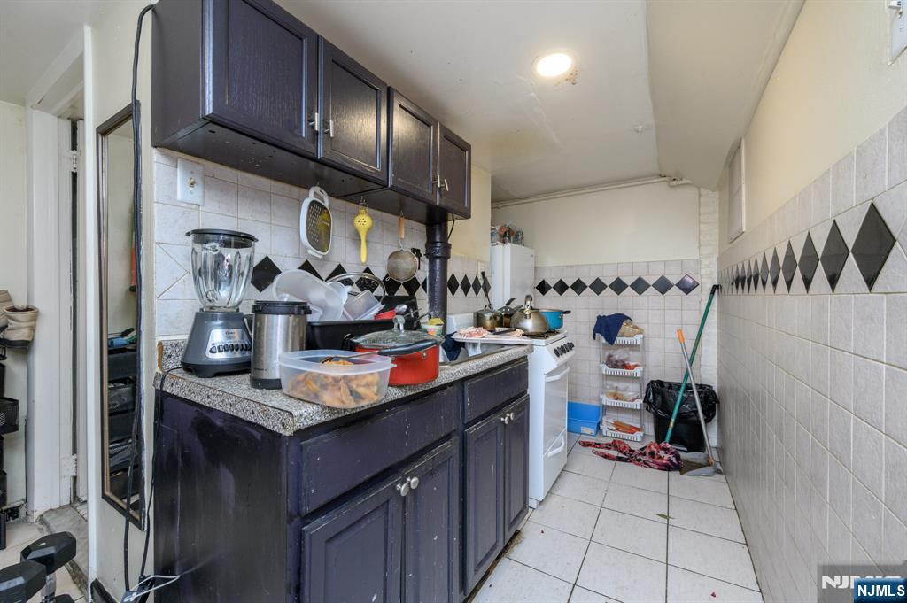 427-429 N 12th Street