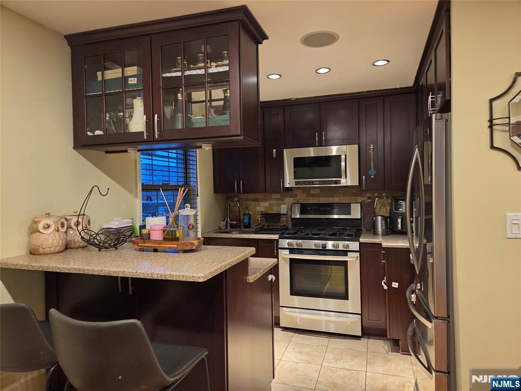 1267 Anderson Ave #1, Fort Lee, NJ 07024