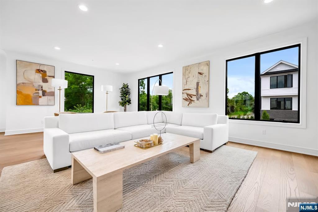 2 Skye Drive, Paramus, NJ, 07652