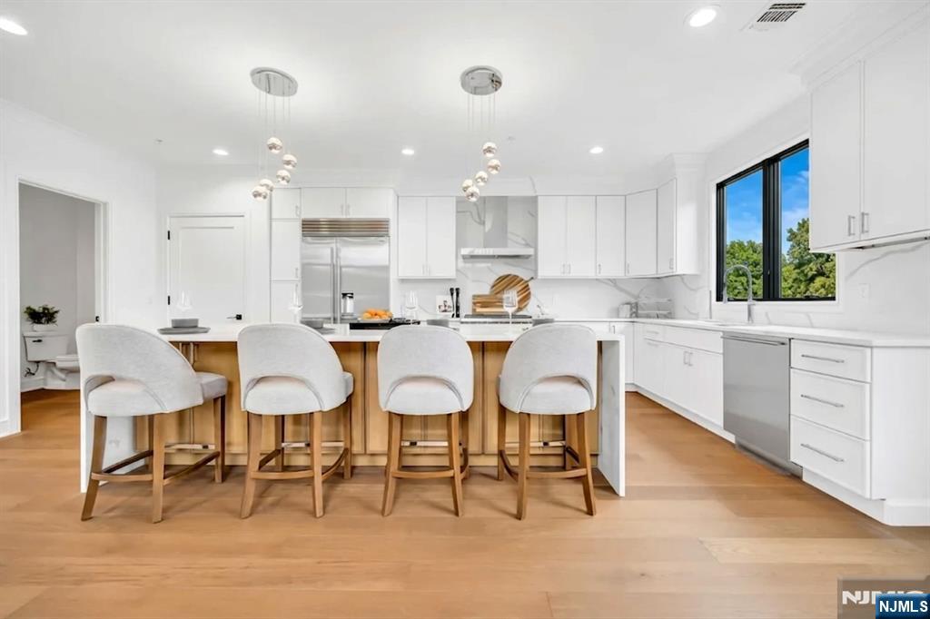 2 Skye Drive, Paramus, NJ, 07652