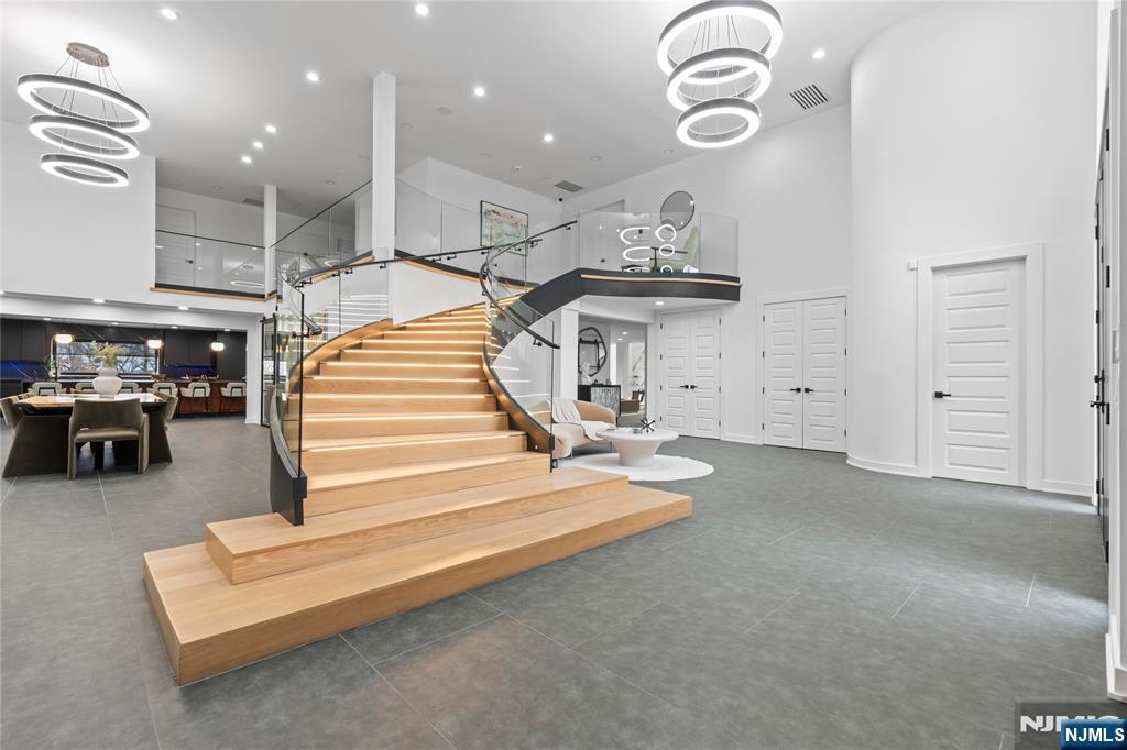 84 Shrewsbury Drive - Photo 2