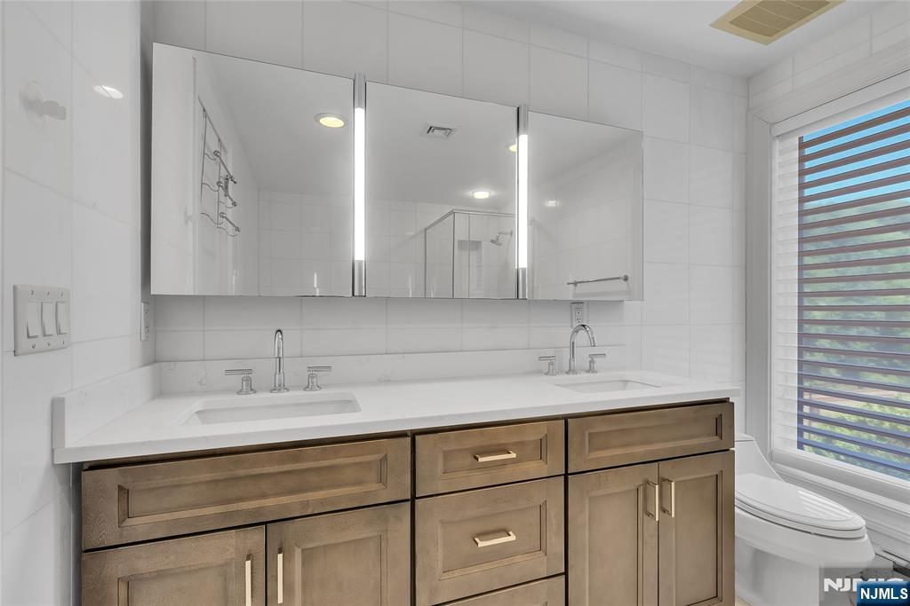 31 Cambridge Way — photo 12