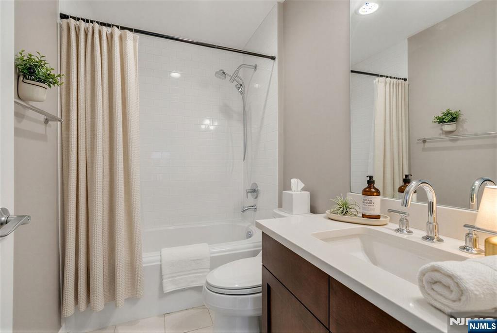 31 Cambridge Way — photo 17