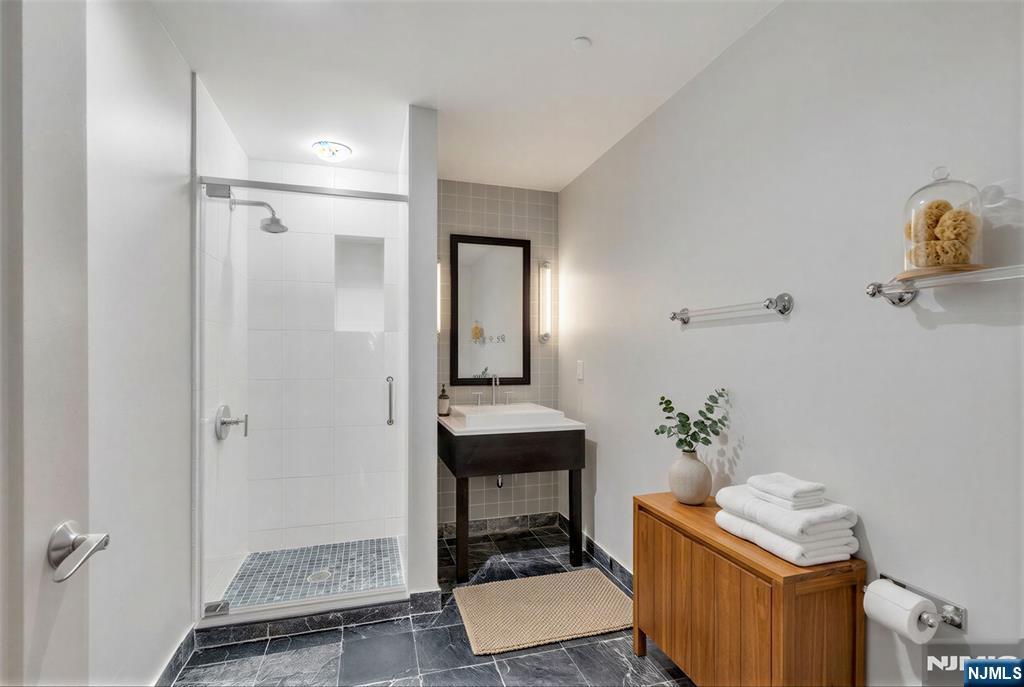 31 Cambridge Way — photo 20