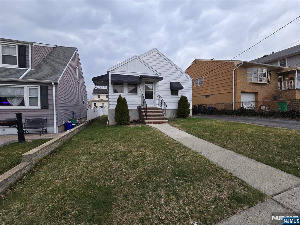 451 Wilson Avenue - Photo 2