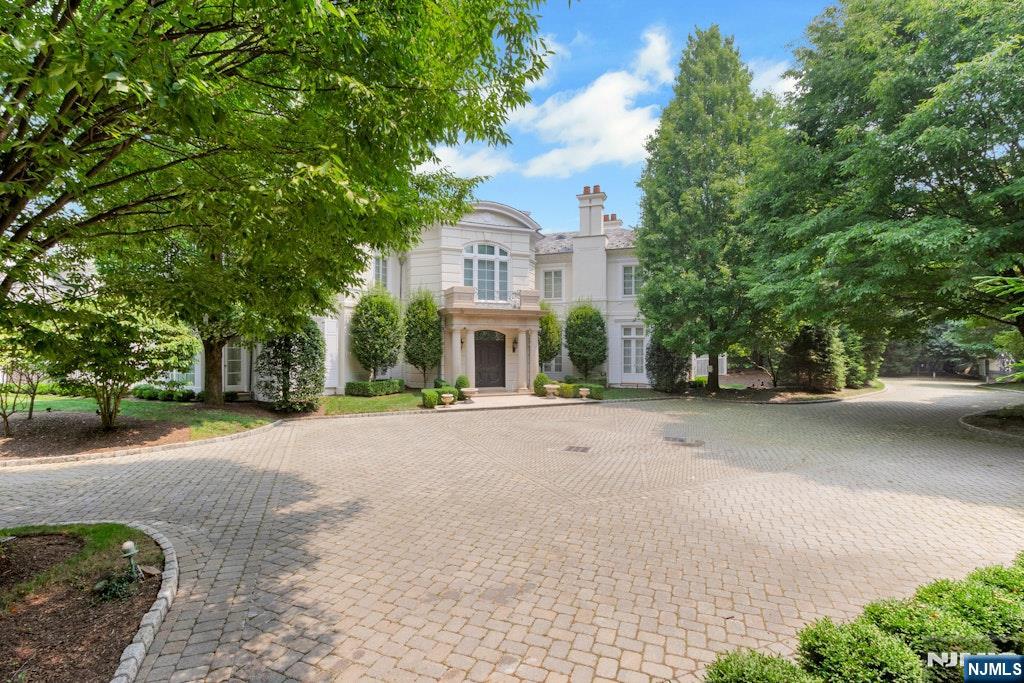 <p>Featured listings<br></p>