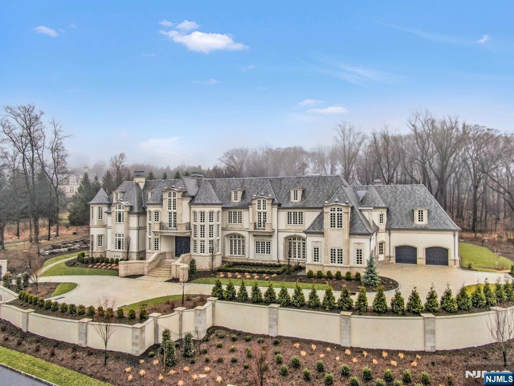 <p>Featured listings<br></p>