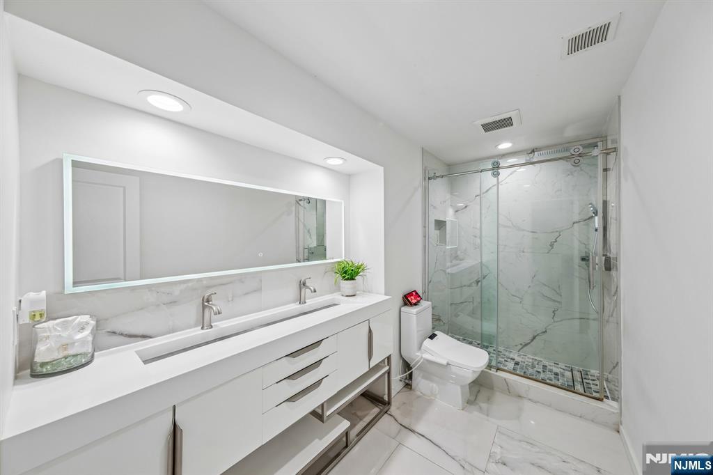 13 Munsey Road, Emerson, NJ, 07630