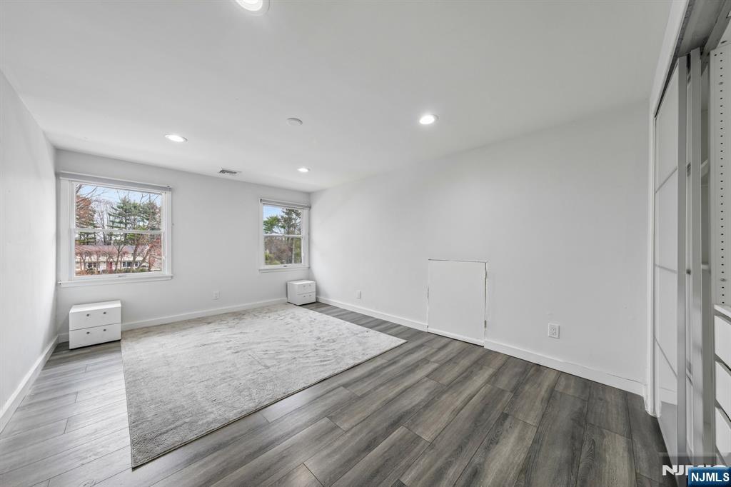 13 Munsey Road, Emerson, NJ, 07630