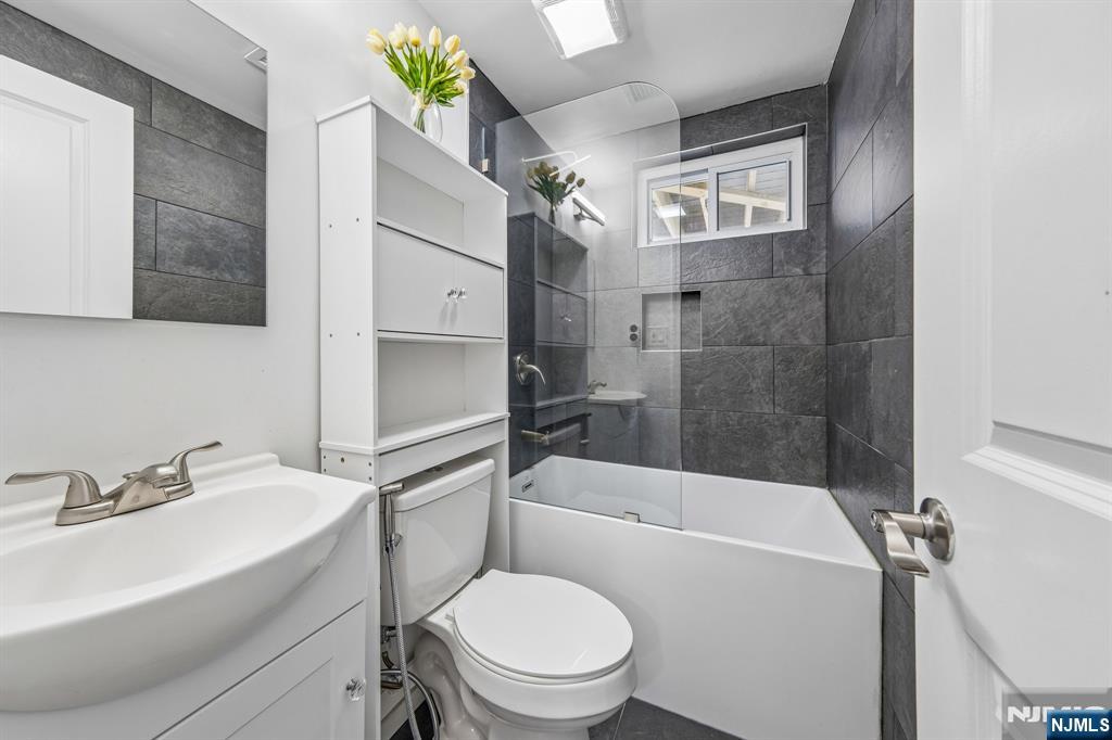 13 Munsey Road, Emerson, NJ, 07630