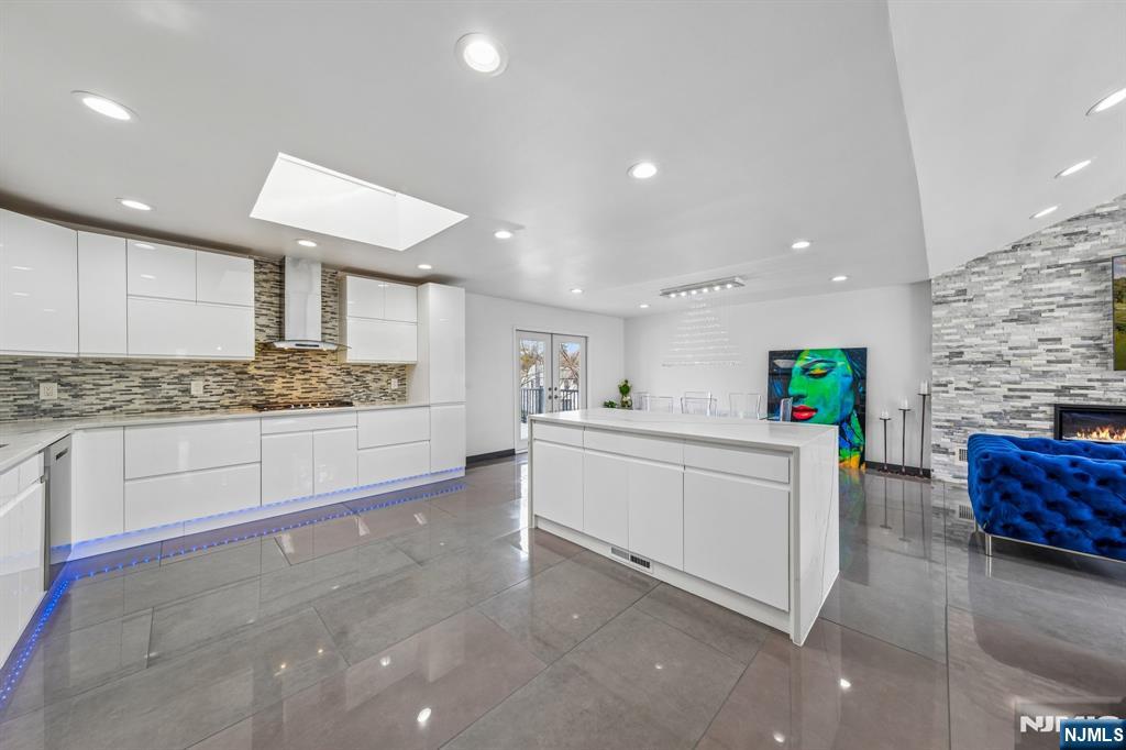 13 Munsey Road, Emerson, NJ, 07630