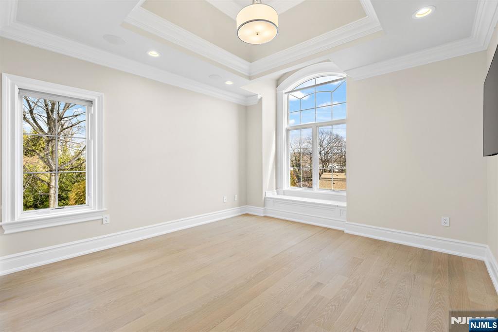 111 Demarest Avenue, Englewood Cliffs, NJ 07632 Listing Photo  16