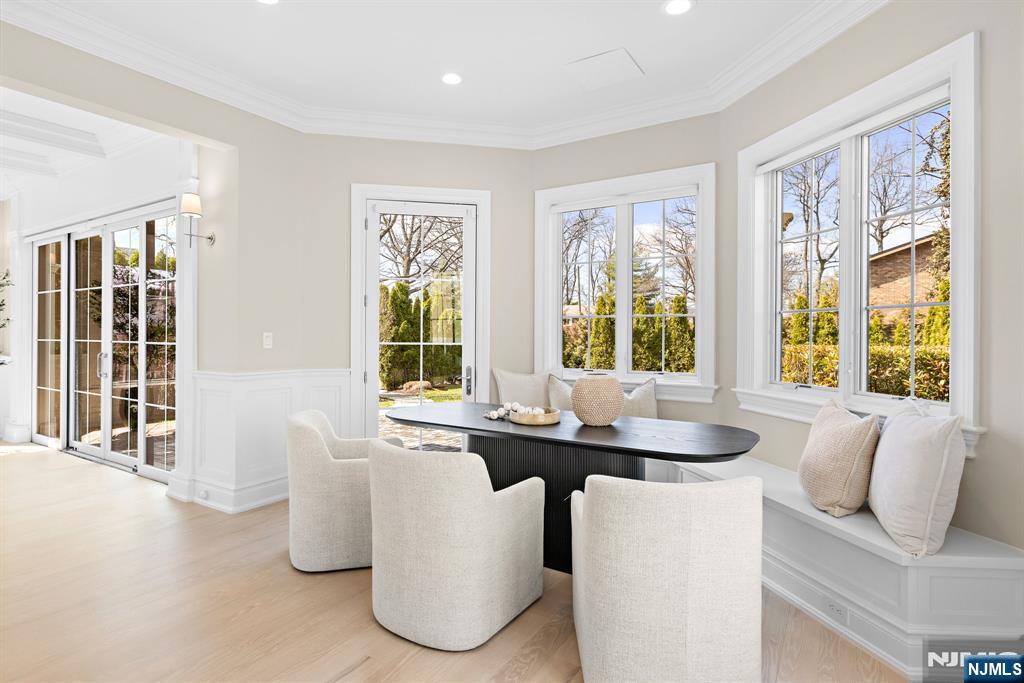 Breakfast Nook