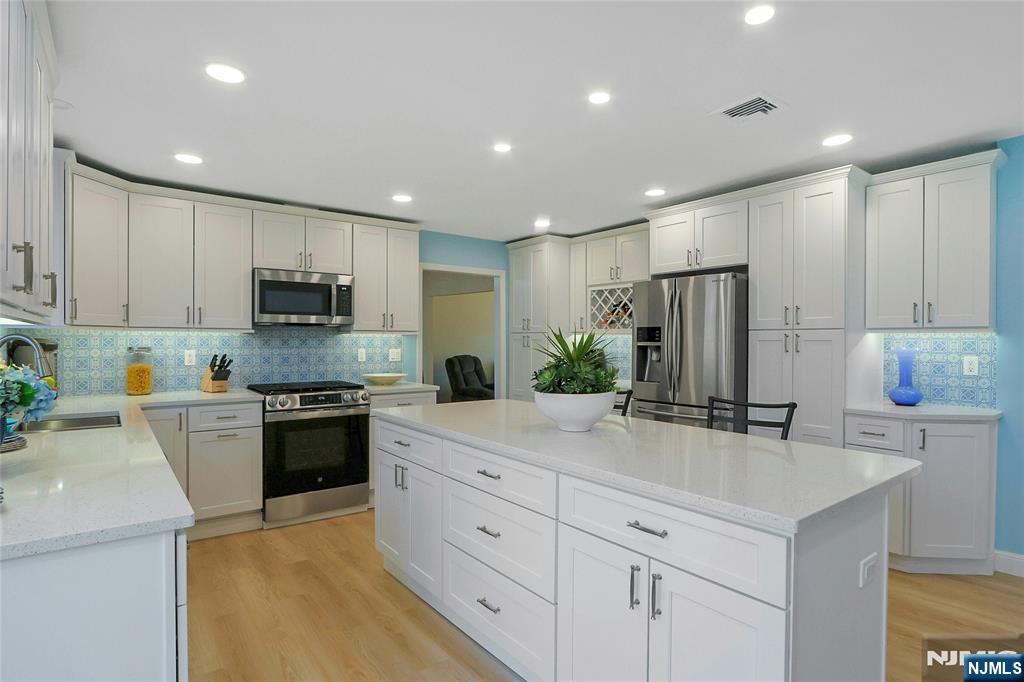 42-08 Cosgrove Court, Fair Lawn, NJ, 07410