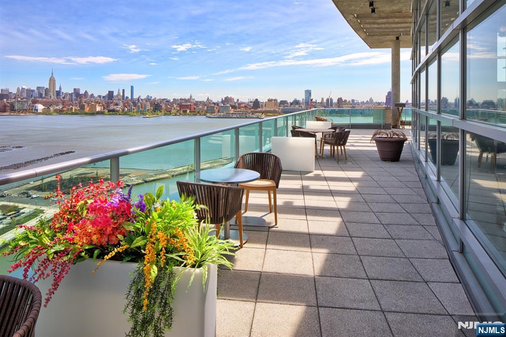 20 Newport Parkway #2306