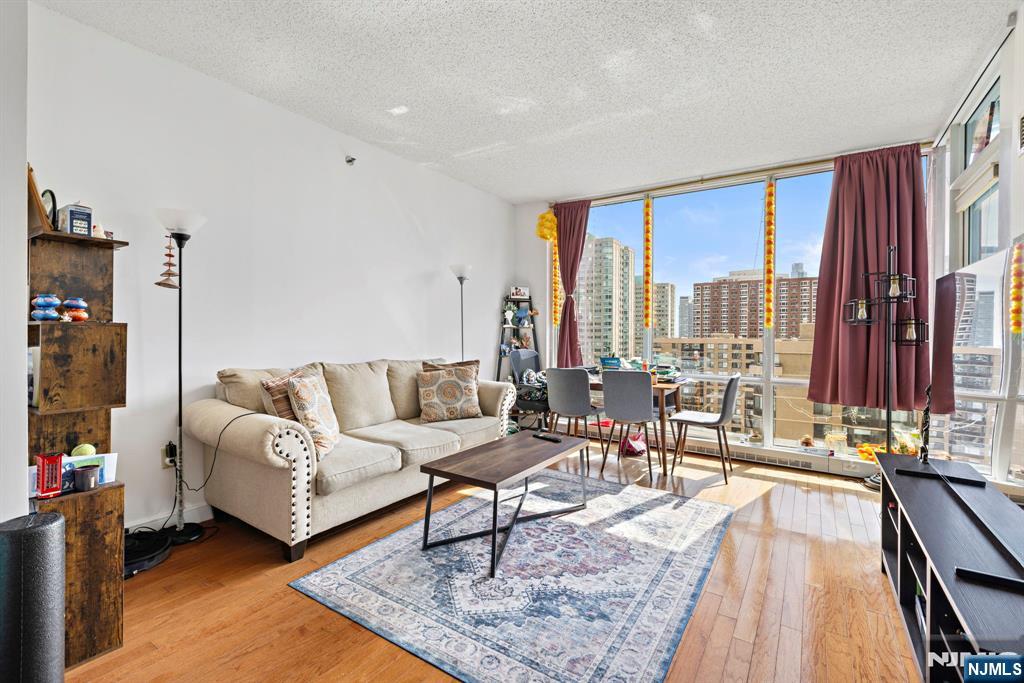 20 Newport Parkway #2306