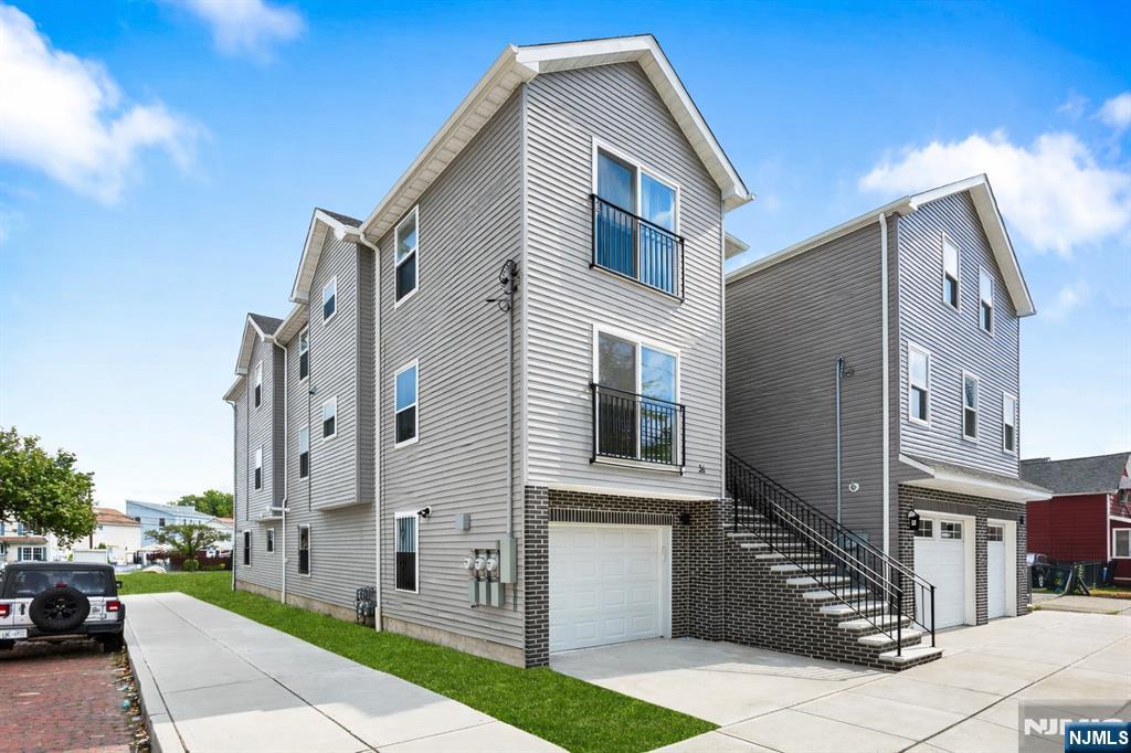 54 Holland Street - Photo 2