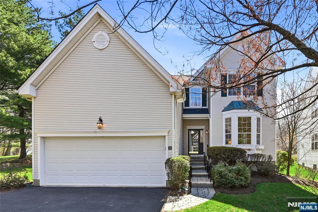 206 Harwood Place, Paramus, NJ, 07652