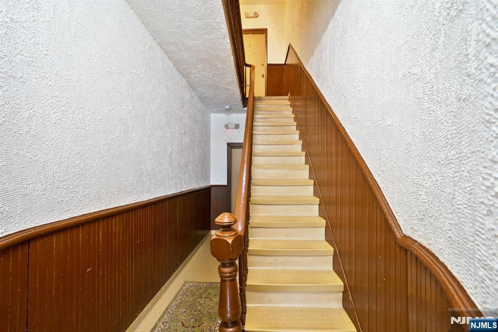 413 Adams Street - Photo 4