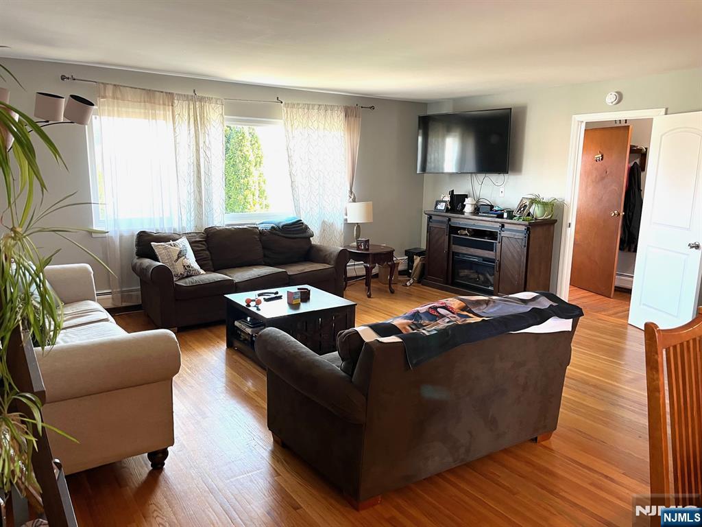 15 Vogt Lane, Little Ferry, NJ, 07643