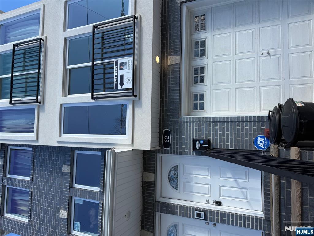 82 Devine Street - Photo 4